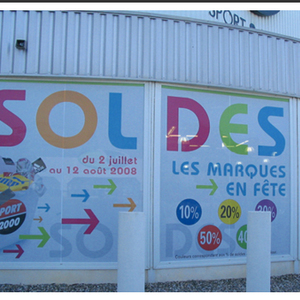 Adhsifs microperfors pour vitrines